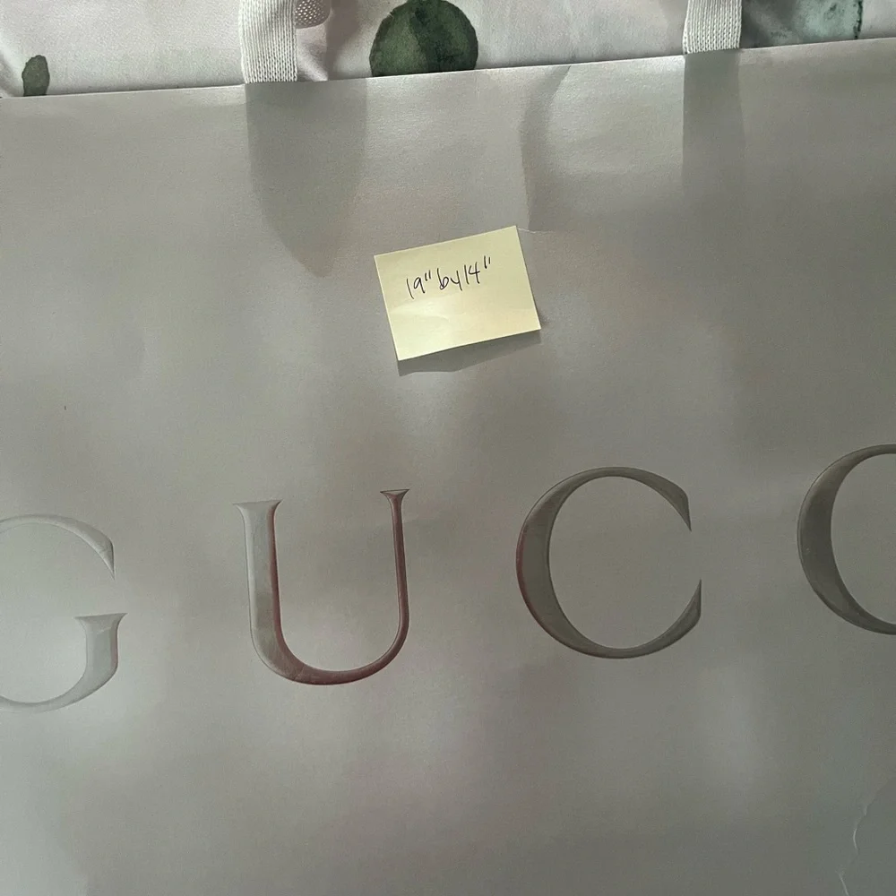 Gucci equilibrium large